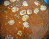 Foto del paso 5 de la receta: Alubias con albóndigas de pollo