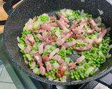Une image de l'étape 9 de Torsades rouges au lard, petits pois et Boursin®️.