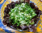 Une image de l'étape 10 de Salade de feuille de chêne à la feta et persil.