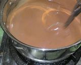 Foto langkah ke 3 dari resep Puding Brownies Topping Oreo.