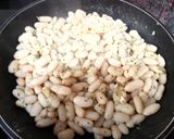 Foto del paso 2 de la receta: Botifarra amb mongetes { butifarra con alubias }