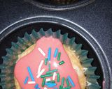 A picture of step 12 of Iced Cupcakes.