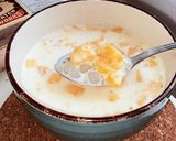 Hình bước làm 5 của món Chè xoài sữa dừa siêu đơn giản