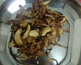 स्पेशल अंडी बिर्याणी (egg biryani recipe in marathi) रेसिपी स्टेप 1 फोटो 