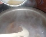 A picture of step 6 of Chicken soup with green onion and chicken wings.