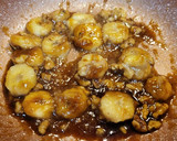 Foto del paso 5 de la receta: Plátano con nueces al caramelo