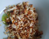 Foto langkah ke 1 dari resep Bola2 nasi ayam.