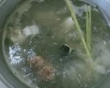 Foto langkah ke 3 dari resep Sup Patin Kemangi Kuah Bening.
