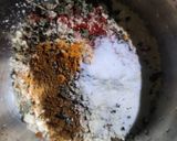 A picture of step 2 of Brinjal Pakoda.