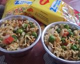A picture of step 4 of Maggi Bhel.