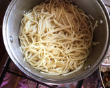 Foto del paso 4 de la receta: Tallarines con salsa bologñesa
