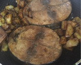 Foto del paso 8 de la receta: Bonito con patatas y reducción de Soja con balsámico de fresa