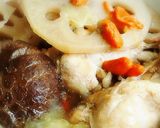 รูปขั้นตอนการทำที่ 4 ของ รากบัวจีนตุ๋นยาจีนเอียเล้งอกไก่ไทย