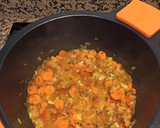 Foto del paso 4 de la receta: Albóndigas de merluza en salsa jardinera