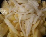 Foto del paso 2 de la receta: Tortilla de papas y cebolla