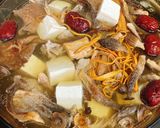 Hình bước làm 3 của món Canh Sườn Hầm Nấm Bổ Dưỡng
