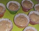 Foto langkah ke 4 dari resep Kue kukus coklat.