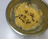 குக்கர் வாழைப்பழ,சாக்லேட் கப்கேக்(BANANA CHOCOLATE CAKE RECIPE IN TAMIL) ரெசிபி ஸ்டேப் 2 புகைப்படம்