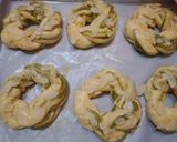 Foto langkah ke 9 dari resep Matcha Streusel Bread.