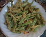 Foto langkah ke 2 dari resep Buncis cabe garam.