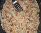 Foto del paso 3 de la receta: Cinta de lomo adobada y empanada con salsa de nuez moscada