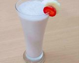 A picture of step 3 of Strawberry banana coconut milkshake.