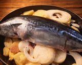 صورة لخطوة 3 من وصفة سمك البونيتو 🐬مع كرات السردين 🐟🐟