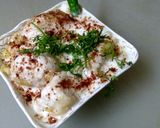 A picture of step 3 of Dahi bhalla.