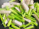 Măng Tây Xào Chả Lụa