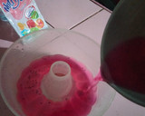 Foto langkah ke 3 dari resep Pudding kemerdekaan (leci susu).