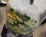 A picture of step 2 of Healthy green lemonade.