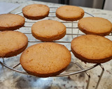 Foto del paso 8 de la receta: Galletas de turrón bañadas en chocolate blanco