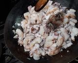 Foto del paso 3 de la receta: Filet de merluza, langostinos y calamaretis!
