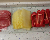 Foto del paso 3 de la receta: Filetes de cerdo con piña, pimientos y puré de patatas