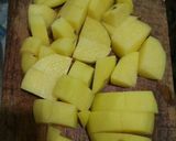 Foto langkah ke 1 dari resep Perkedel sosis simple.