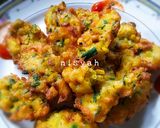 Foto langkah ke 4 dari resep Bakwan Jagung ~ Renyah Diluar, Empuk Didalam 🌽.
