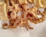 A picture of step 4 of Fried Calamari.