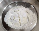 A picture of step 1 of Coconut twist burfi.