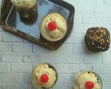 Foto langkah ke 11 dari resep Chocolate Brownies with Jelly and Coffee Ice Cream.