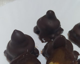Foto del paso 4 de la receta: Copitos De Nueces y Dulce De Leche Con Baño De Chocolate