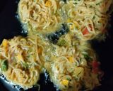 নুডুলসের পকোড়া 🙂 রেসিপির ধাপ 2 ছবি