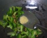 Foto langkah ke 4 dari resep Tumis Brokoli Bawang Putih.