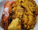 Foto del paso 5 de la receta: Arroz con pollo y gambones