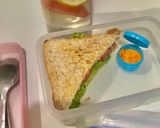 Foto langkah ke 5 dari resep Sandwich Gandum Diet.