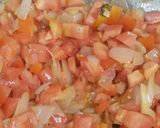 A picture of step 2 of Sev Tamatar Nu Shak (Kathiyawadi Sabzi).