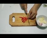 Foto langkah ke 4 dari resep Nasi goreng pop mie.