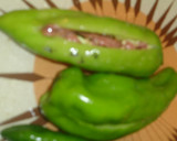 Foto del paso 1 de la receta: Pimientos verdes rellenos de anchoas