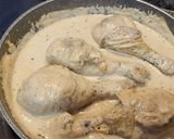 Foto del paso 9 de la receta: Muslitos de pollo con patatas y salsa de almendras