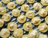 Foto del paso 4 de la receta: Snacks de polenta(originalmente ñoquis a la romana 🙈😃😂)