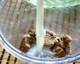 A picture of step 5 of Biscuit Milk shakes 3 types.